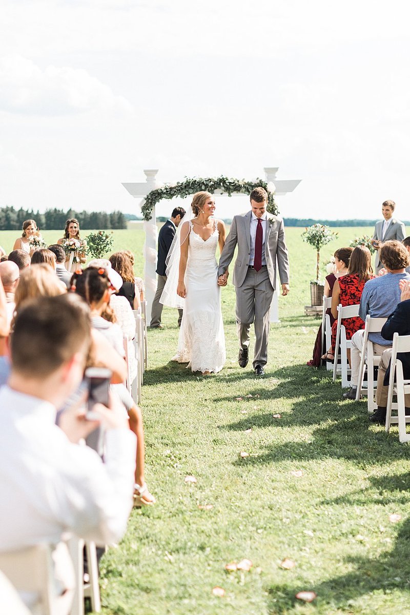 081_Tansy-Hill-Farms_Summer-Wedding-James-Stokes-Photography