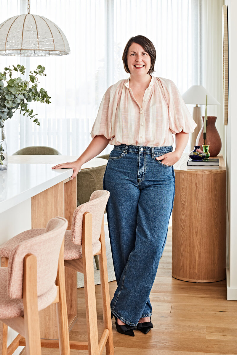 Interior designer consulting in modern kitchen space | initial design consultation