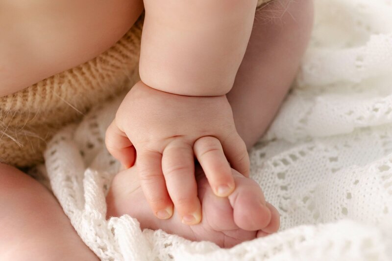 Baby details of hands and feet by cake smash photographer nj
