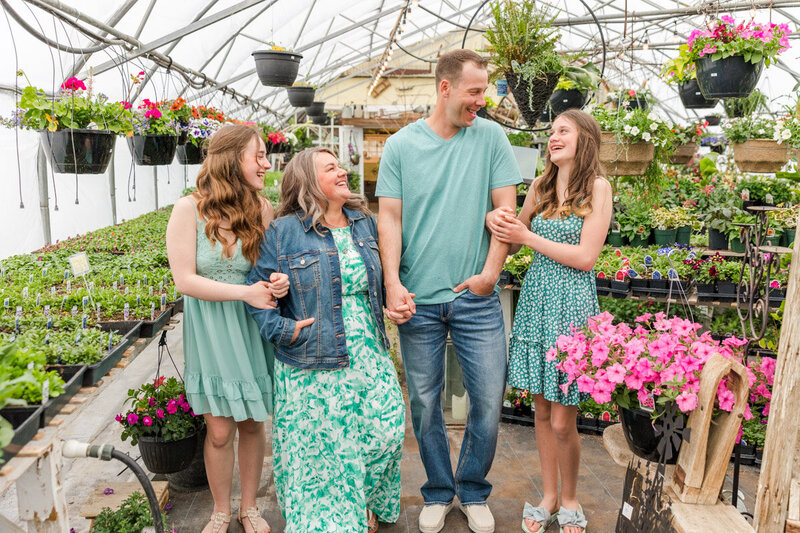 2023-Krysta-Moore-Photography-Greenhouse-Family-24