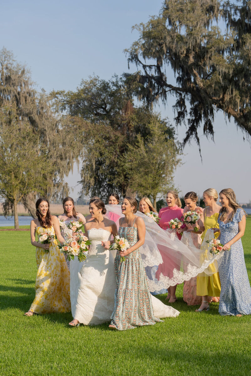 Georgia bride with bridesmaids