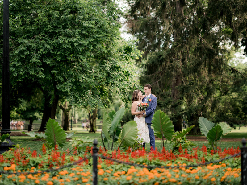 Boston-Wedding-Photographer-Boston-Public-Gardens-55