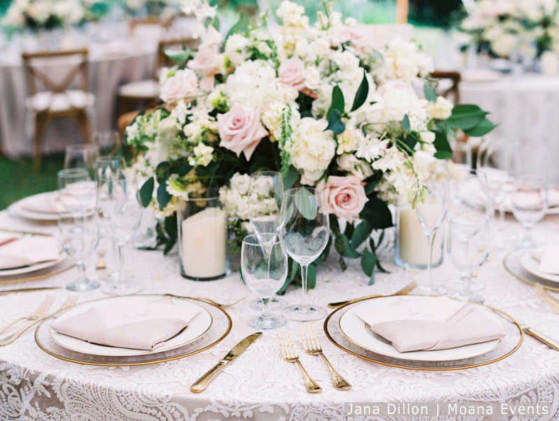 WM Ivory lace linen gold chargers moana events