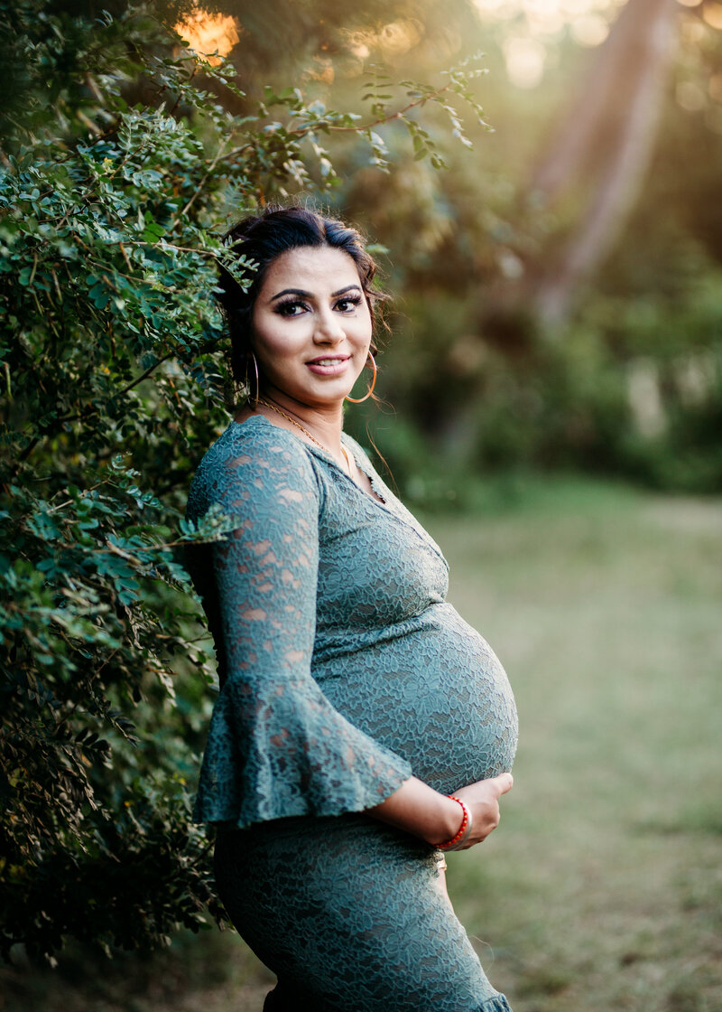 Calgary Maternity Photographer - Aman (5)