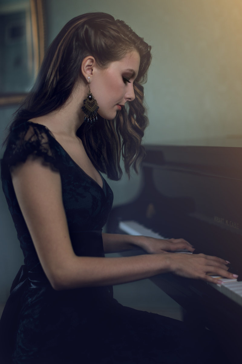 Piano Portrait