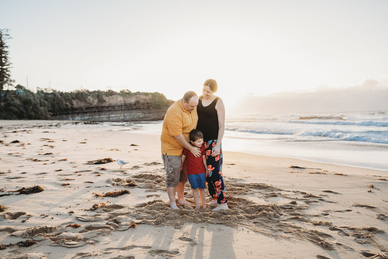 Beach family session - LIFE UNPOSED