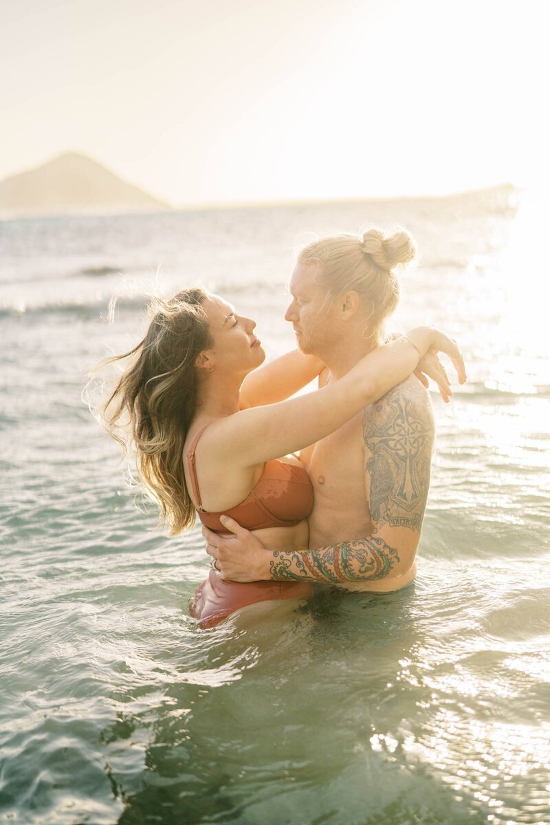 Sarah and Taylor's private waterfall engagement session near Nuuanu on the island of Oahu. Photography by Megan Moura