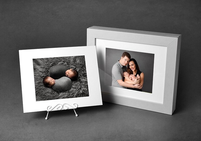 Display your Vancouver maternity and newborn photos in beautiful custom print boxes by Amber Theresa Photography.