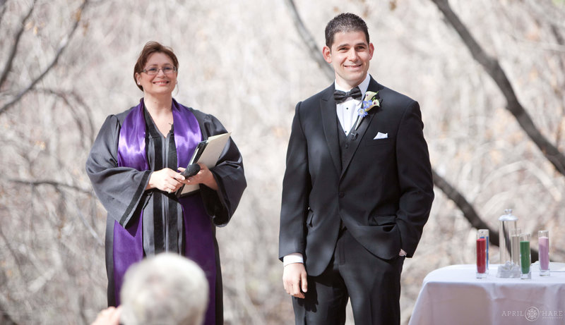 Colorado-Wedding-Officiant-Reverend-Kim-Tavendale
