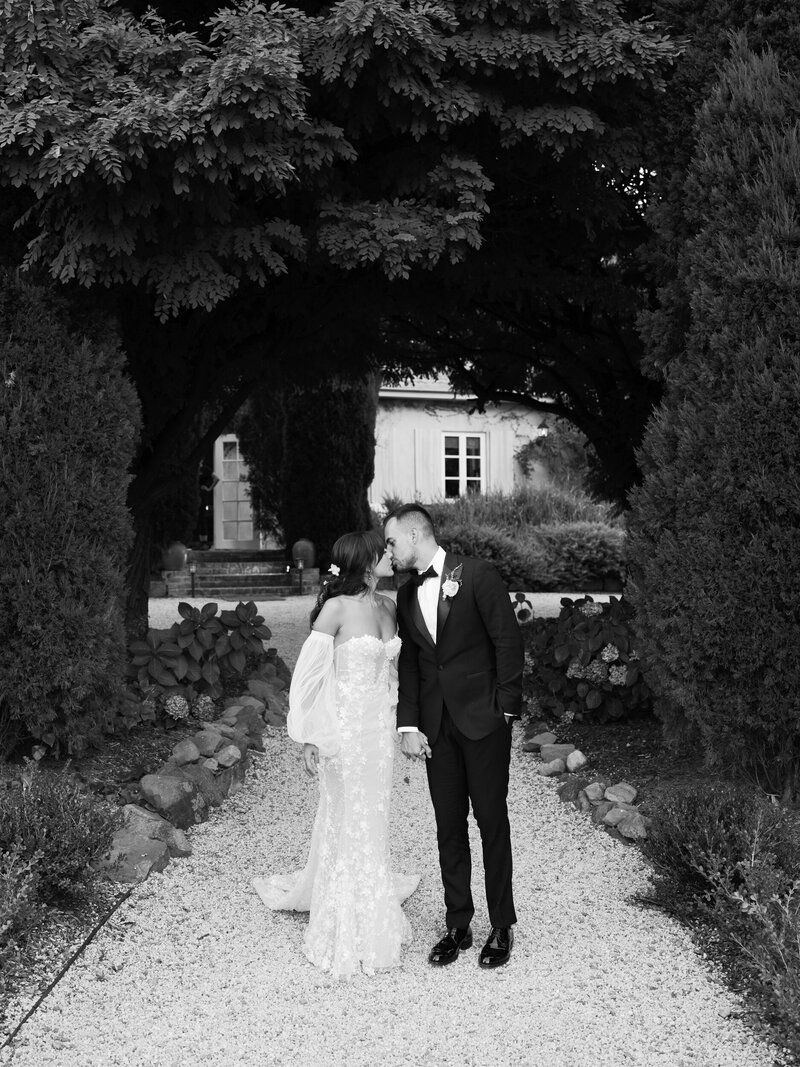 Redleaf Wollombi Hunter Valley Wedding Venue By Fine Art Film Photographer Sheri McMahon-118