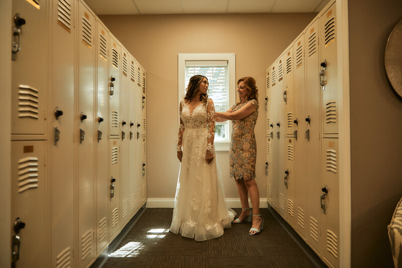 Cleveland wedding photographer