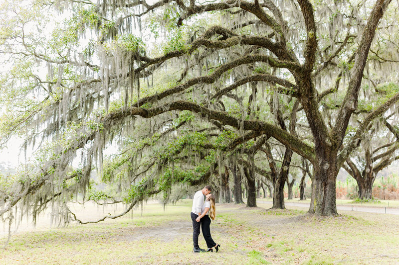 Amelia + Bryce  Wormsloe Engagement Session  Taylor Rose Photography-98