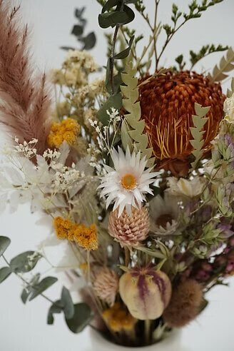 Saffron & Sunset Bouquet (9)