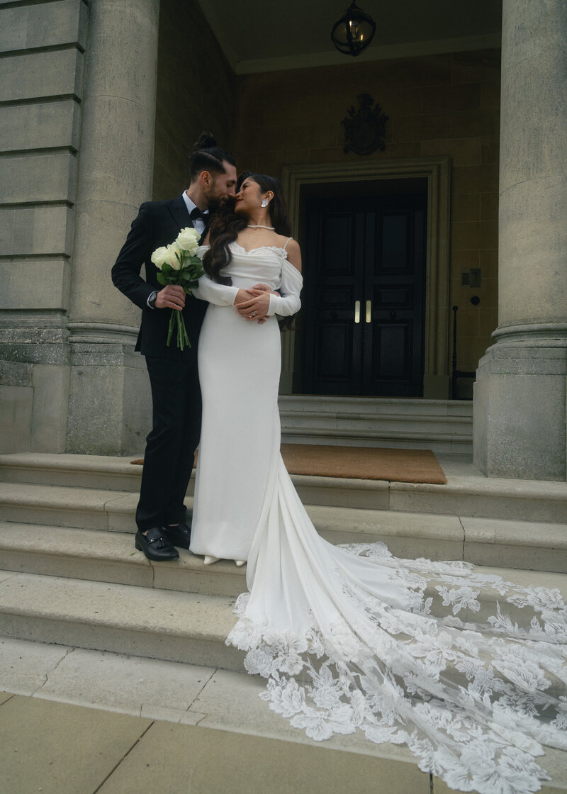 luxury-documentary-wedding-hedsor-manor-couple-portraits-48