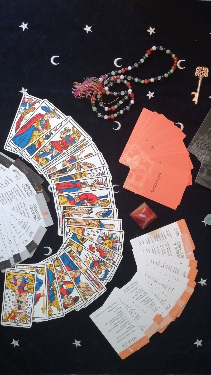 Guidances et tirages tarot énergétiques thérapeutiques Carpentras Vaucluse 