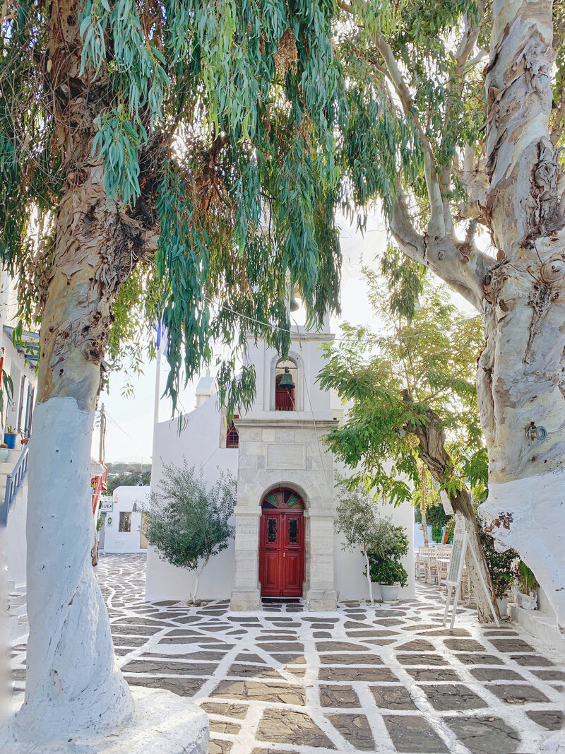 Destination wedding photography in a beautiful chapel in Mykonos Greece by Lisa Staff Photography