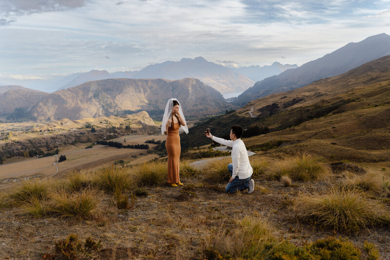 Planning a surprise proposal in Queenstown? I'll help you plan and capture this big milestone.