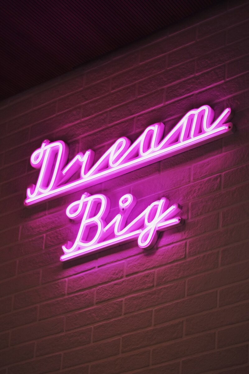 dream big neon sign