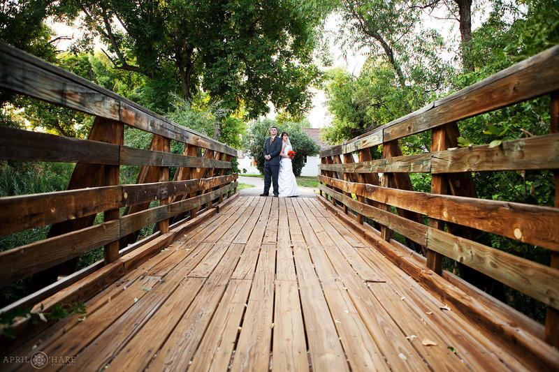 Cool Wedding Photography from Denver Botanic Gardens Chatfield Farms