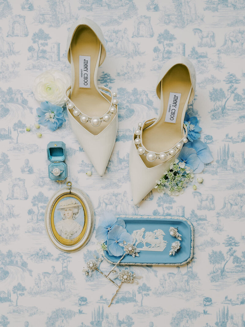 fairytale-wedding-day-vintage-inspired-flatlay