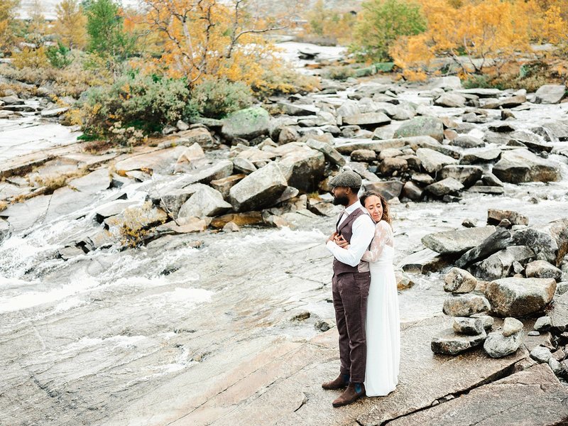 Wedding photographer Bergen Norway Fine art photographer europe elopements40