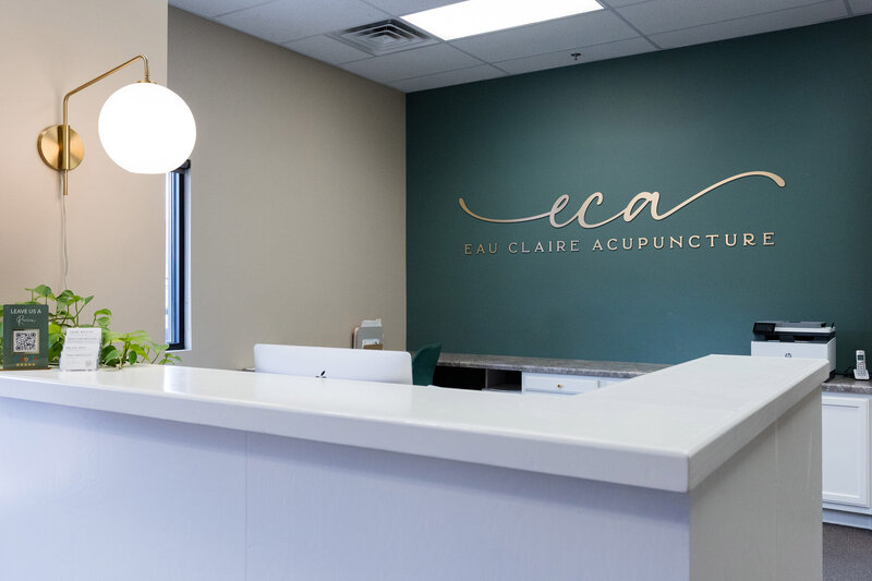 Front desk Eau Claire Acupuncture