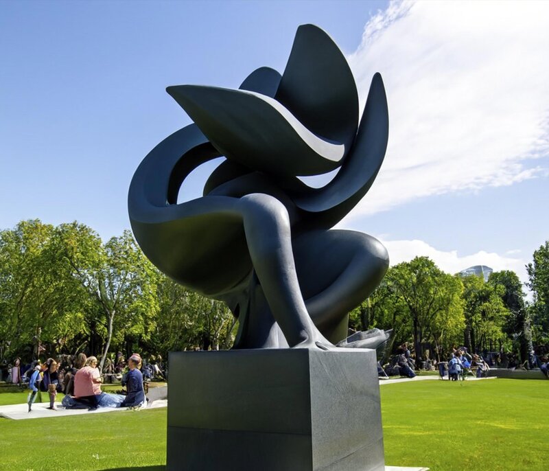 heritage-appraisals-modern-sculpture-outside-park