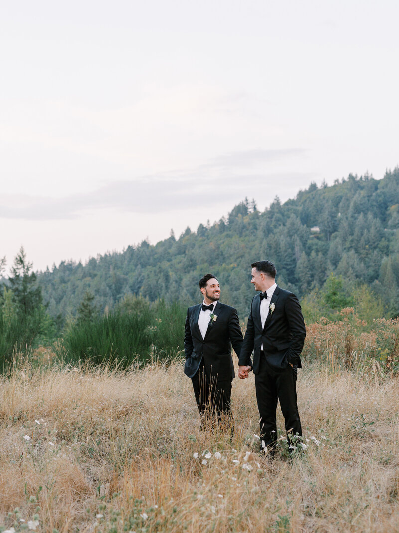 RTFaith-Oregon-Wedding-Photographer-1-2