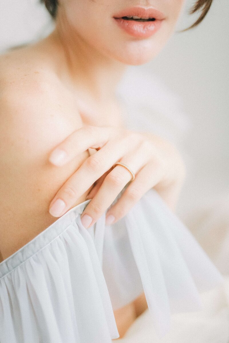 Wedding-dress-bridal-gown-store-website-template-Showit-pexels-leeloo-thefirst-4623764