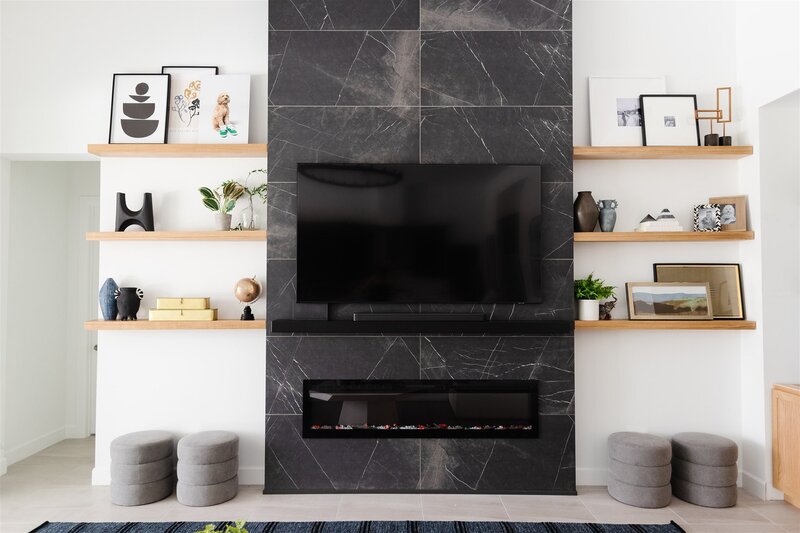 Living room with marble backsplash