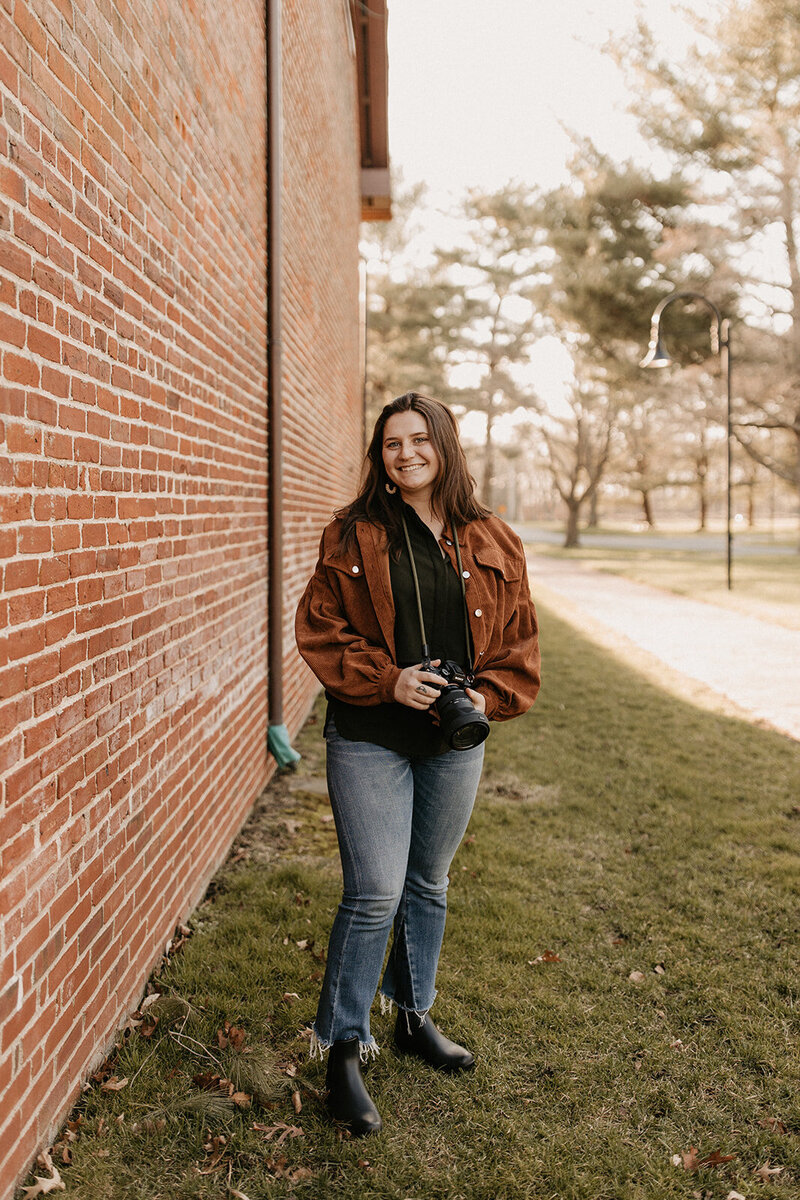 Kayla_Lavallee_Headshots_3.22.22-16