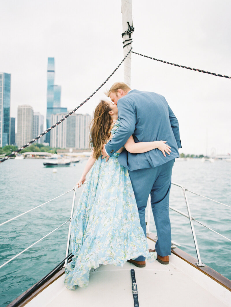 Chicago-sailboat-engagement_01