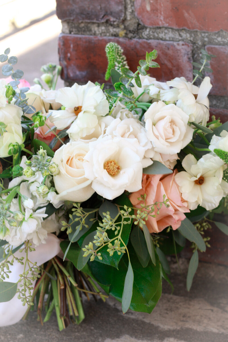 florist-greenwich-new-york-connecticut-designer-preservation-floral-wedding-westchester-bouquet-rose-garden-peach-6