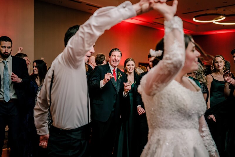 dreamy-christmas-wedding-in-herndon-virginia-00016