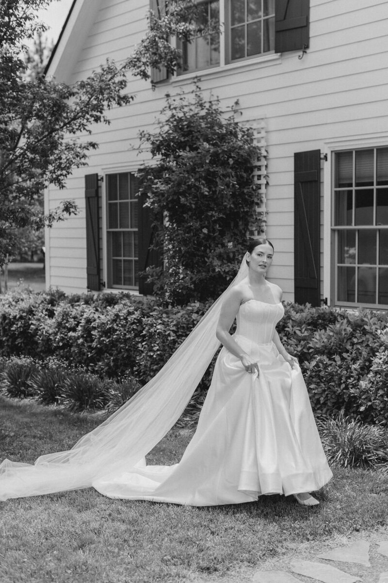 Sydney&Hayes_CharlottesvilleWedding_SneakPeek-32