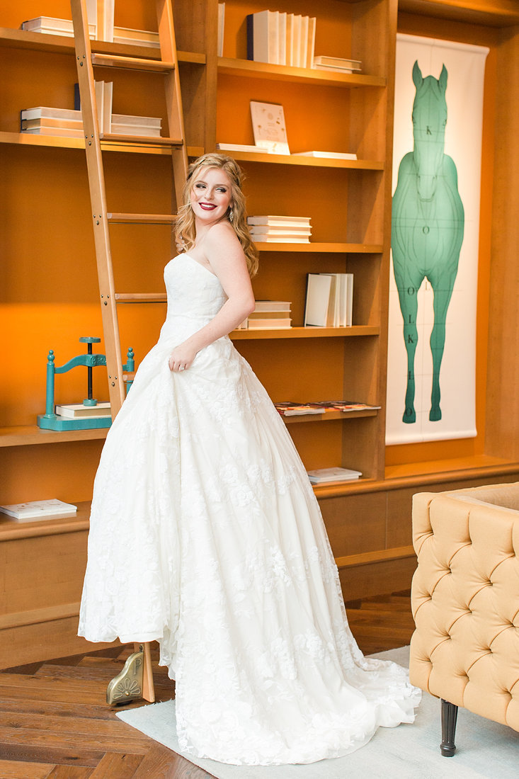 Wedding-Christmas-Bride-Bridesmaids-Portraits-Omni-Hotel-Louisville-Kentucky-Photo-By-Uniquely-His-Photography057
