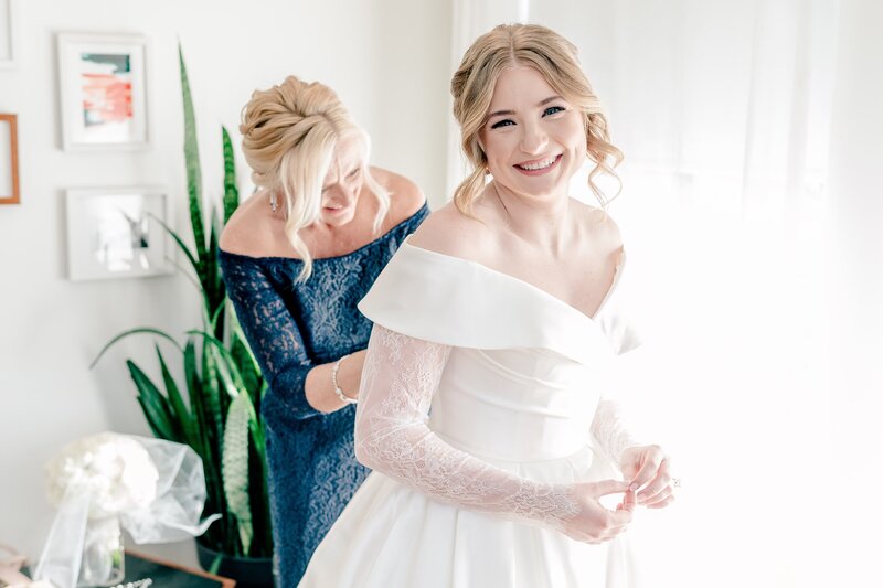 elegant-winter-church-wedding-in-bethesda-maryland-00003