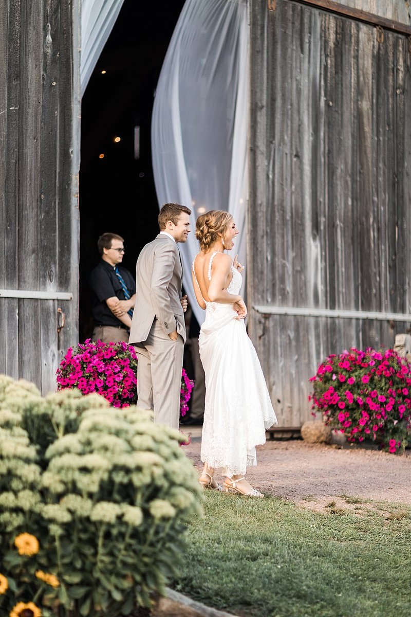 151_Midwest-Barn-Wedding-Venues-James-Stokes-Photography