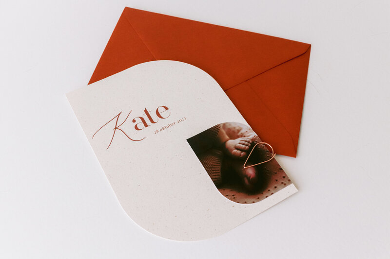 Geboortekaartje-vibers-papier-stansvorm-Kate-roest-fotolabel
