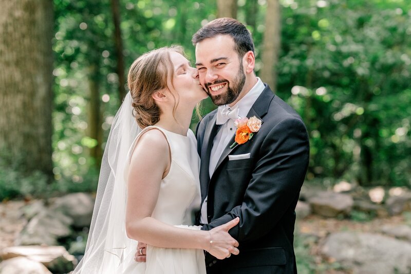 vibrant-catholic-wedding-in-reston-virginia-00035