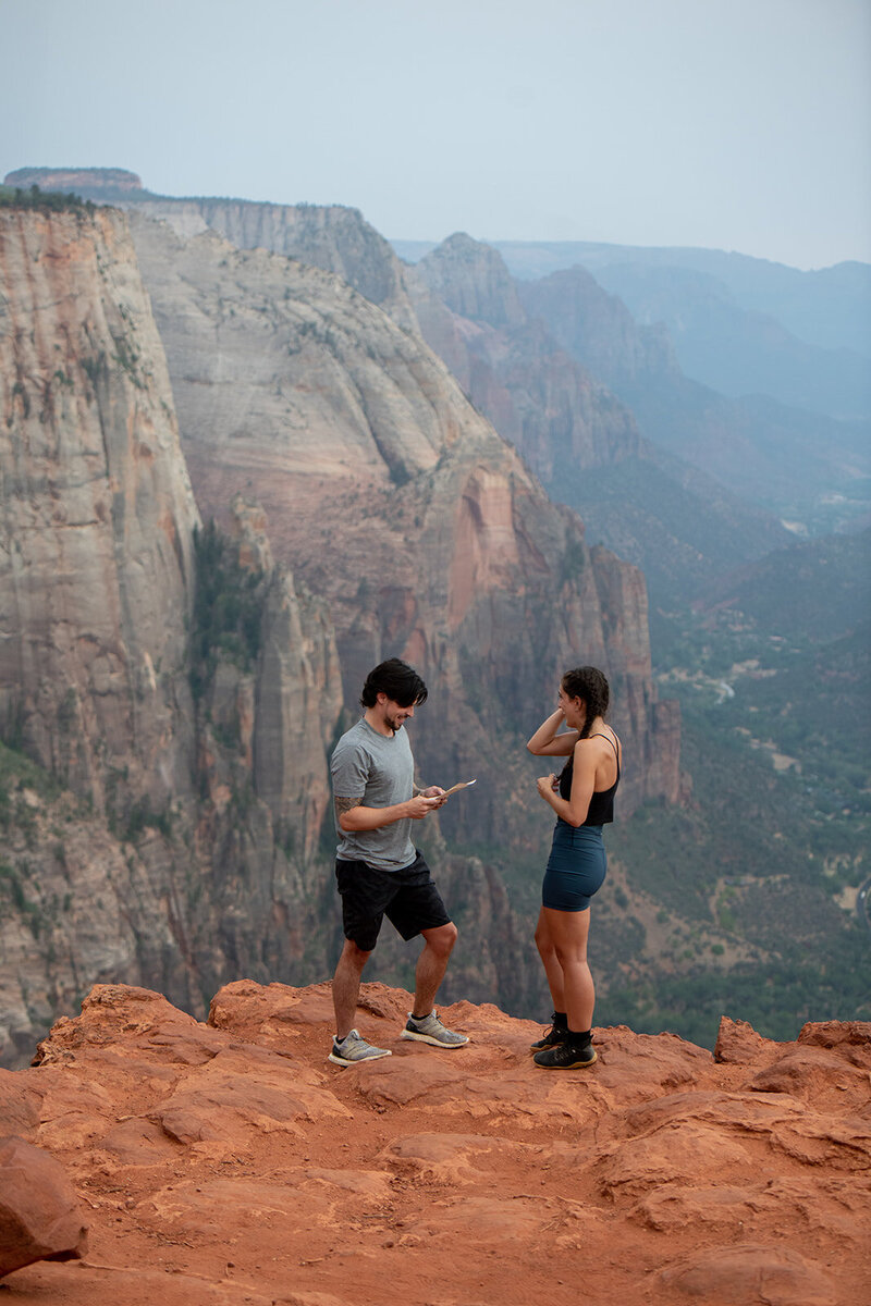 -observation-point-zion-national-park-secret-proposal-photographer-wild-within-us