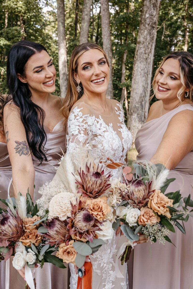 Boho style wedding bouquets with proteas