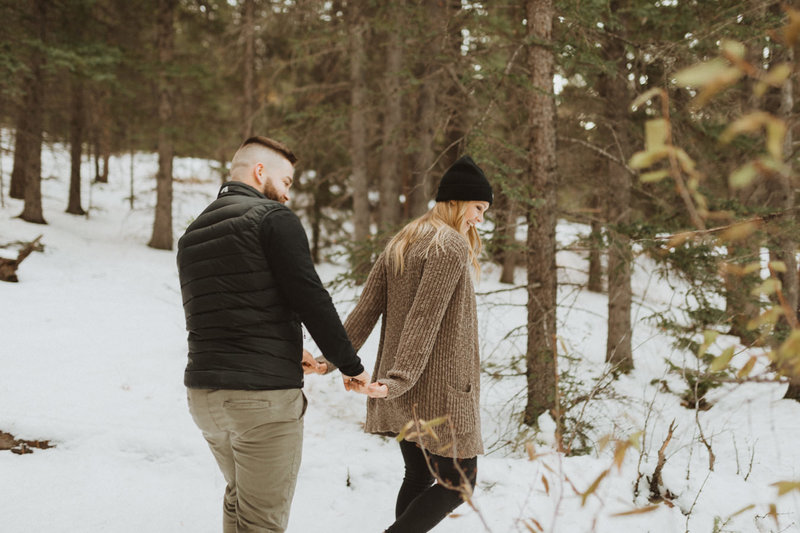 canmore engagement session by Liv Hettinga Photography a Calgary based wedding and elopement photographer
