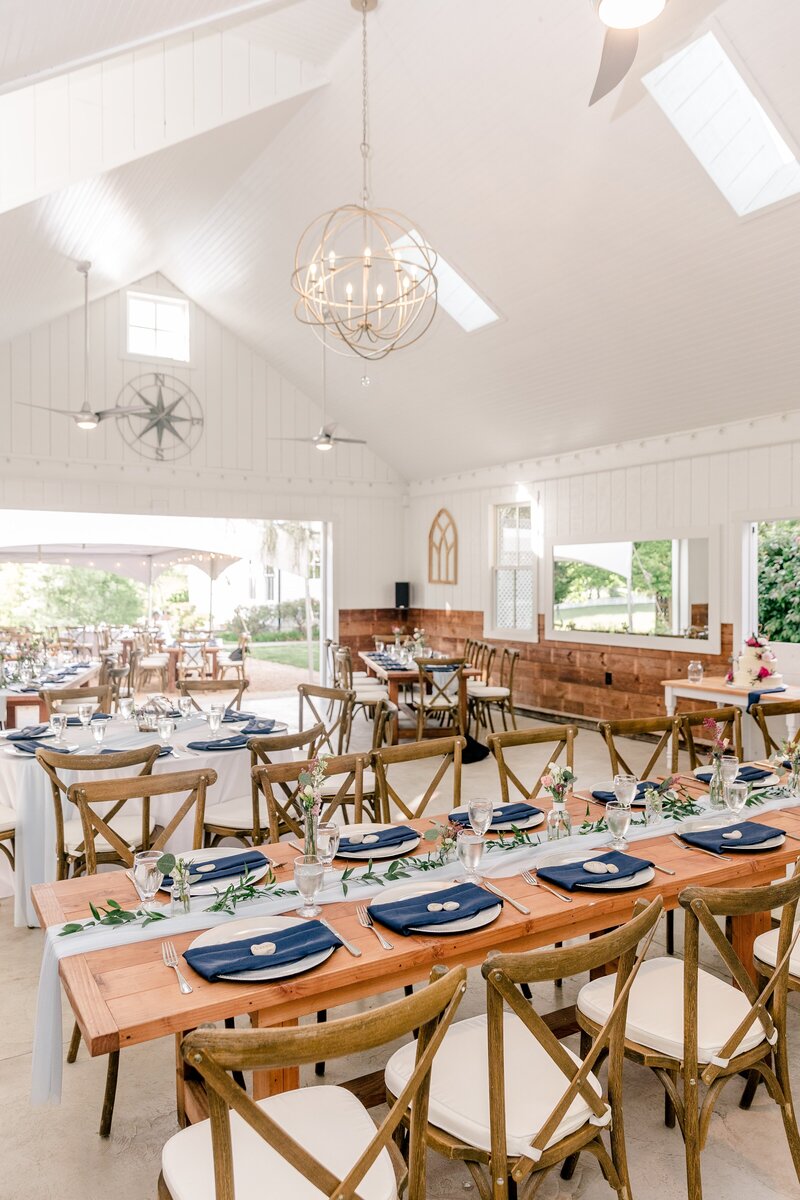vibrant-farm-wedding-in-waterford-virginia-00041