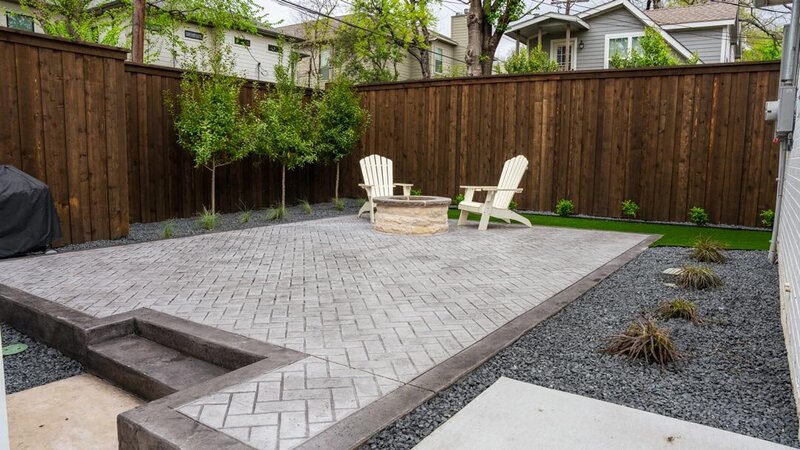 The McCommas project in Dallas, TX with artificial grass installation. A low-maintenance, eco-friendly outdoor living space for the whole family.