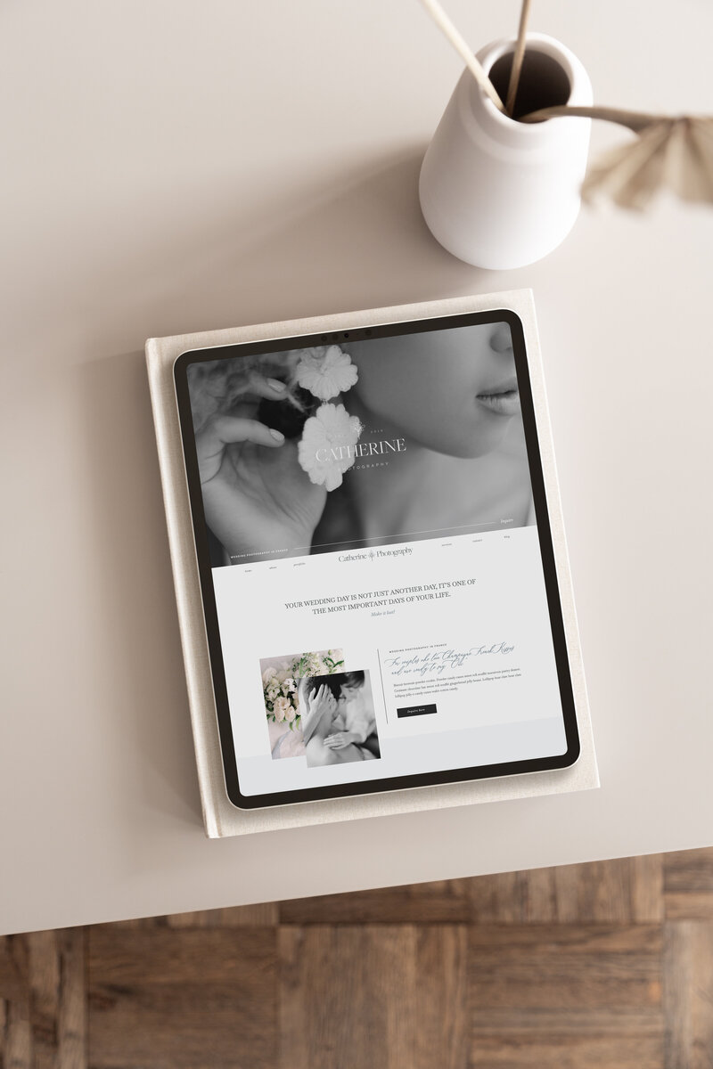 Showit template for wedding photographer in blue and grey colors
