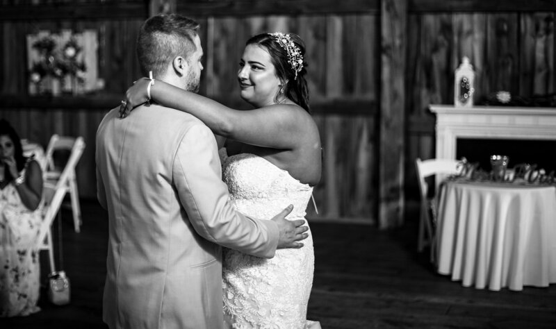First dance at Port Farms wedding