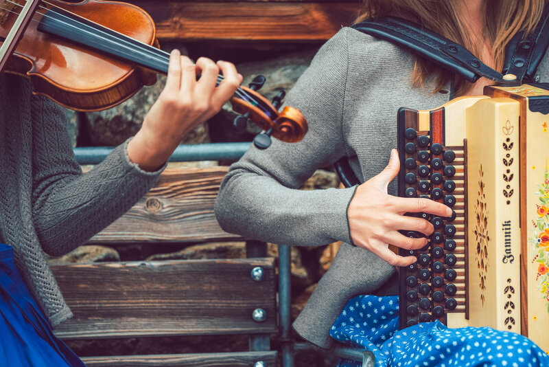 lifestyle_music_hut_austria