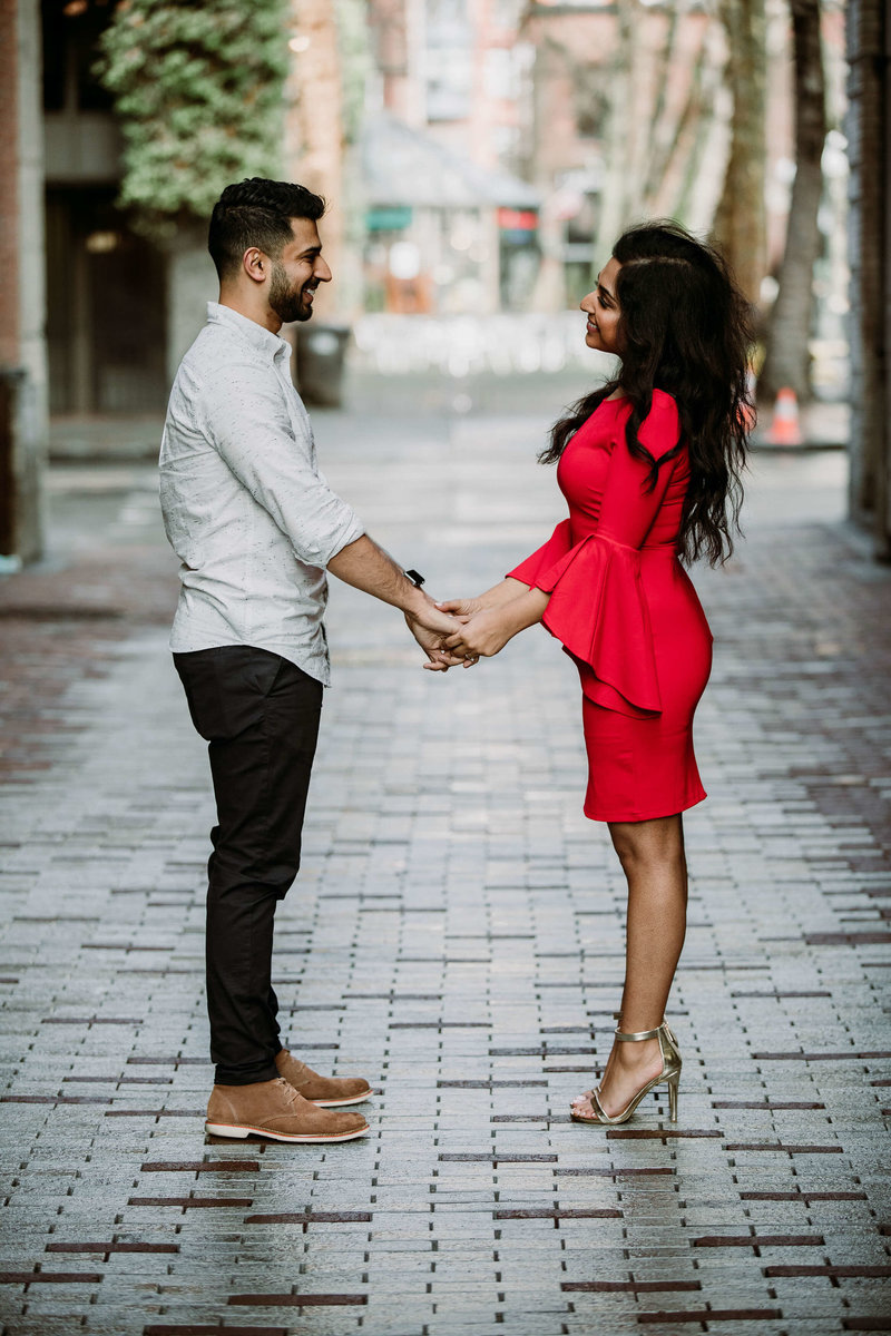 Ruby+Ash_Pioneer_Square_Engagement_Seattle_engagement_photographer_APW_70