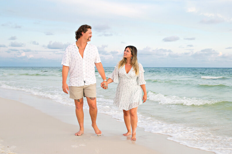 Couple photographed in Seagrove Beach